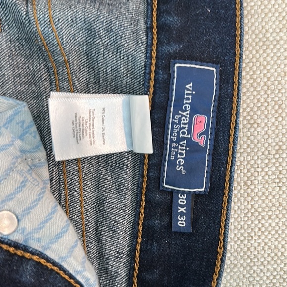 Vineyard Vines Dark Wash Jeans size 30x30. RN 134578 - Picture 2 of 6